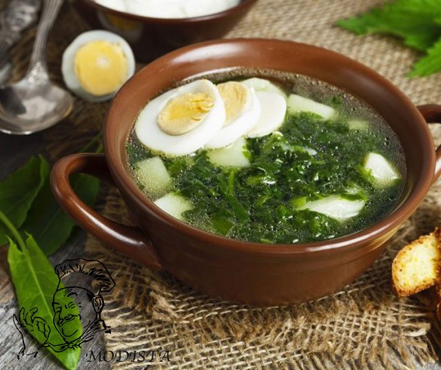 Рецепт зеленого борщу з кропивою від шеф-кухаря Євгена Клопотенка + лайфхак із зеленню