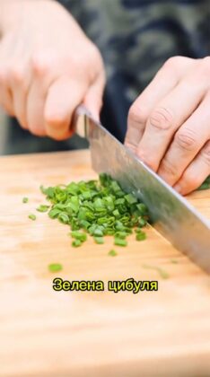 &ldquo;ЗСУ едішн&rdquo; версія рецепту приготування польової козацької страви куліша від Ектора Хіменеса-Браво