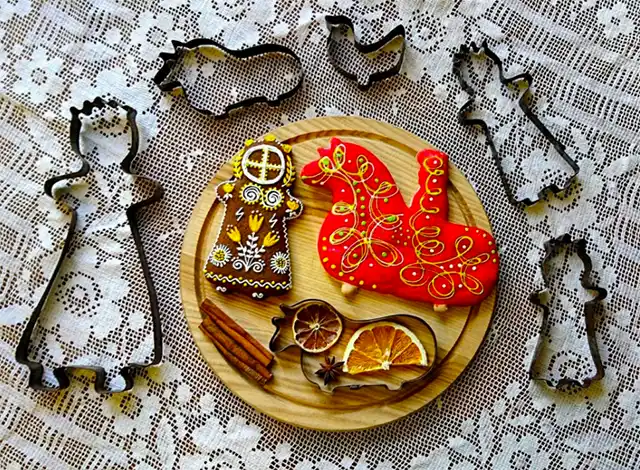 Випічка - Як приготувати традиційні медові коржики у вигляді “півників” на Різдвяне свято