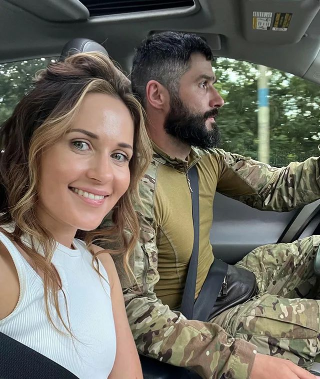 Наталка Денисенко поділилася чарівним фото зі своїм чоловіком-військовим Андрієм Федінчиком Зірки - Наталка Денисенко поділилася чарівним фото зі своїм чоловіком-військовим Андрієм Федінчиком