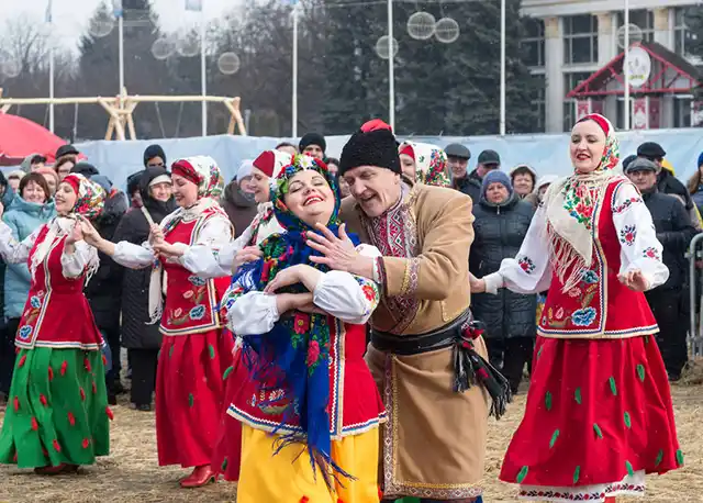 Коли відзначатимуть Масницю у 2024 році: традиції святкування та дата в Україні Свята - Коли відзначатимуть Масницю у 2024 році: традиції святкування та дата в Україні