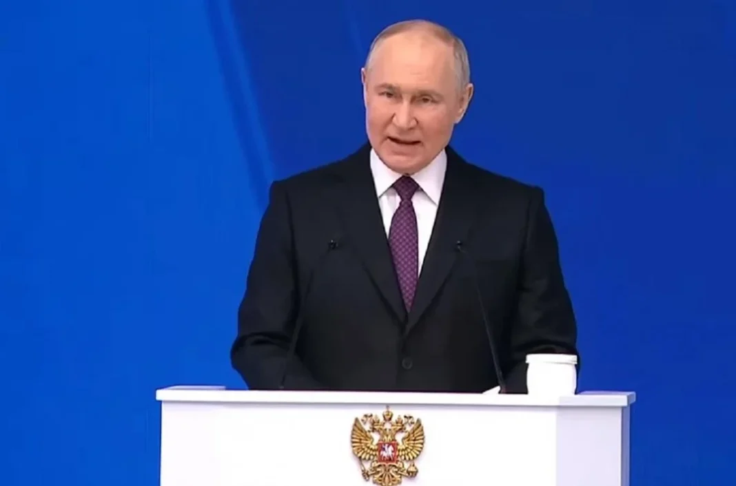 Послання Путіна не знайшло відгуку у майже половини глядачів: рейтинги на російському телебаченні впали Політика - Послання Путіна не знайшло відгуку у майже половини глядачів: рейтинги на російському телебаченні впали