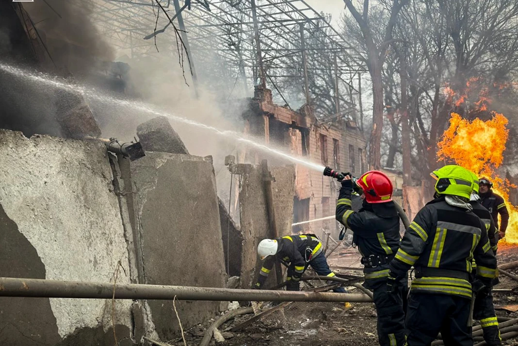Російські терористи обстріляли Одесу балістичними ракетами Війна - Російські терористи обстріляли Одесу балістичними ракетами