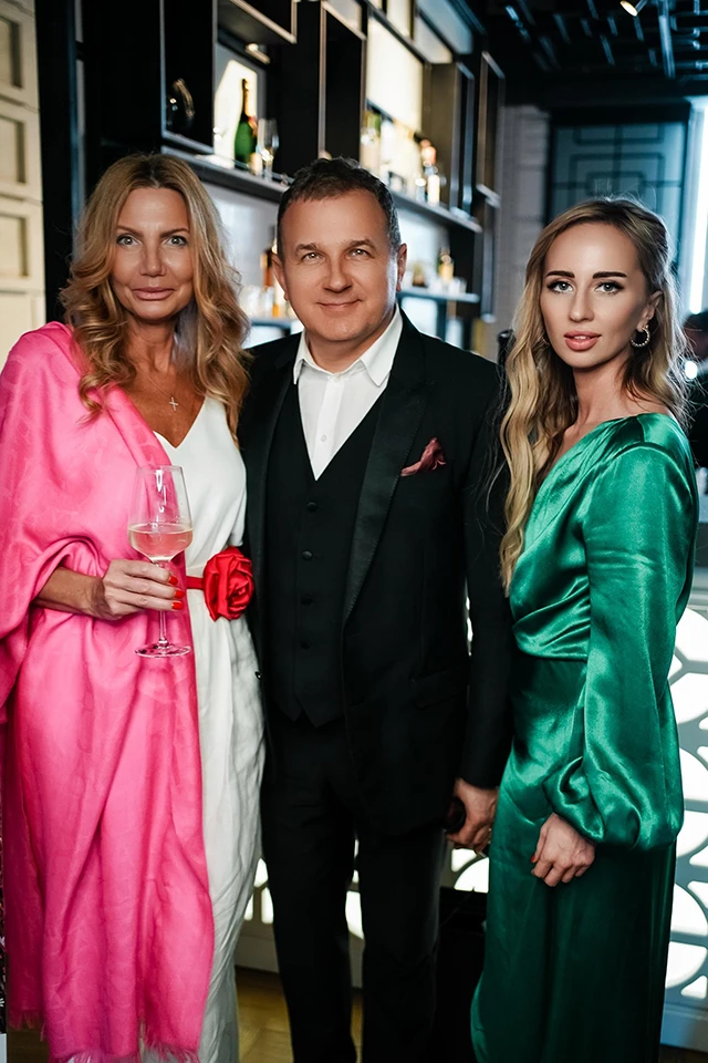 Без категорії - Горбунов, TAYANNA, KAMALIYA, KROPIVA зібрали 500 тисяч гривень на допомогу бійцям ЗСУ