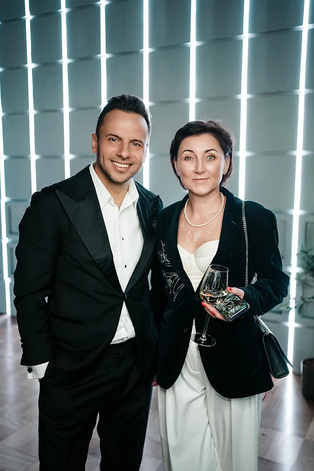 Зірки - Горбунов, TAYANNA, KAMALIYA, KROPIVA зібрали 500 тисяч гривень на допомогу бійцям ЗСУ