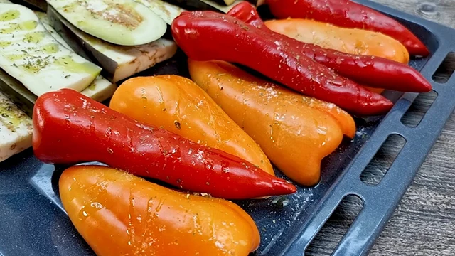 Без категорії - Помідори, фаршировані овочами та італійським ароматом - просте та смачне блюдо