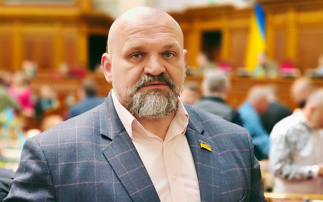 Без категорії - Василь Вірастюк після зради дружині став батьком вчетверте