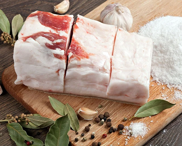 Как вкусно засолить сало: поэтапный рецепт – Modista - Жіночий журнал Без категорії - Как вкусно засолить сало: поэтапный рецепт