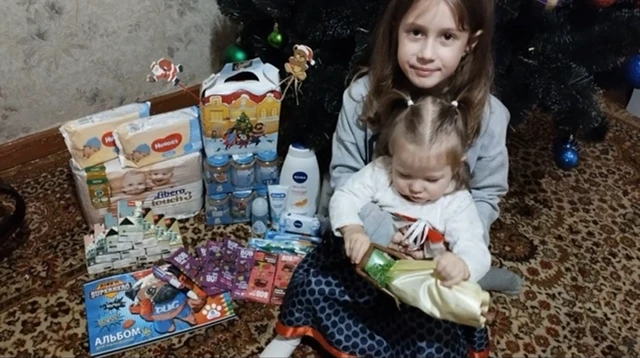 Без категорії - Наталія Могилевська подарує подарунки дітям до дня Святого Миколая