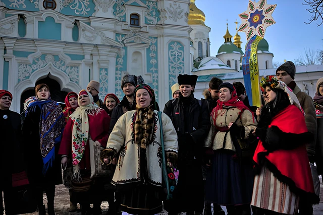 Різдво в Україні та світі: подорож крізь віки та традиції Modista - Жіночий журнал Без категорії - Різдво в Україні та світі: подорож крізь віки та традиції