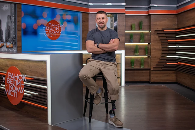 Без категорії - Ведучий-ветеран ICTV2 Олександр Швачка долучився до місії повернення 8 українських дітей додому