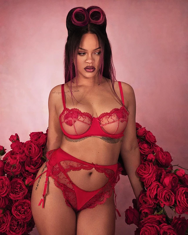 Ріанна запалює пристрасть у новій колекції Savage X Fenty (фото, відео) – Modista - Жіночий журнал Без категорії - Ріанна запалює пристрасть у новій колекції Savage X Fenty (фото, відео)