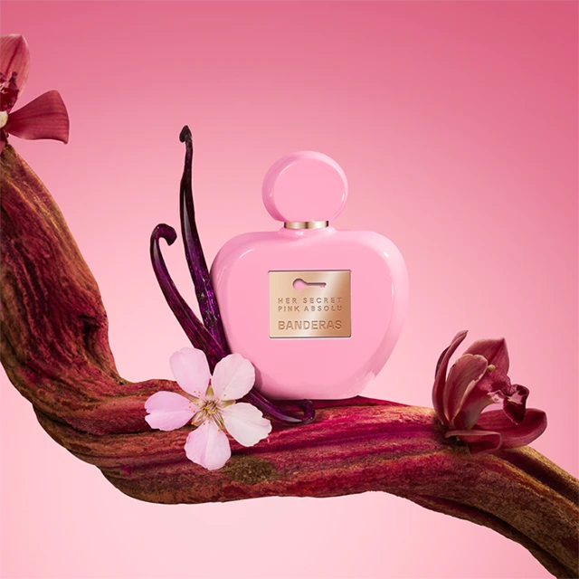Цей парфум зробить вас королевою спокуси: Antonio Banderas представив Her Secret Pink Absolu! – Modista - Жіночий журнал Без категорії - Цей парфум зробить вас королевою спокуси: Antonio Banderas представив Her Secret Pink Absolu!