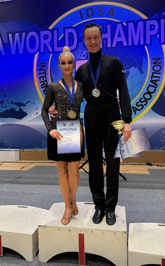 Україна. Українка Олена Арутюнова виборола дві медалі на чемпіонаті світу зі спортивних танців у Польщі &ndash; Modista - Жіночий журнал