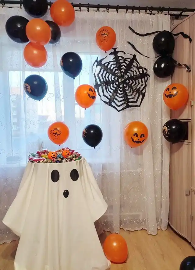 Design and interior. Even the Neighbors Will Be Jealous: Cool Halloween Decor for Pennies That Will Create a Spooky Atmosphere &ndash; Modista Women's Magazine