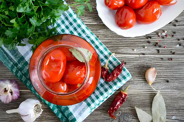 Preservation and pickling. Quick Pickled Tomatoes: The Authentic Recipe That Never Fails &ndash; Modista Women's Magazine
