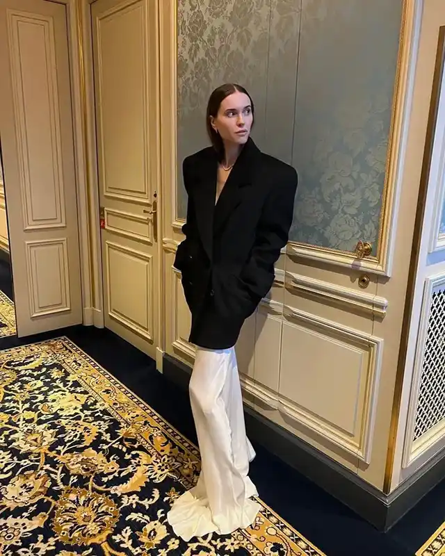 How to Wear a Black Blazer in Autumn: Secrets of Stylish Looks That Will Conquer Everyone – Modista Women's Magazine Fashion trends. How to Wear a Black Blazer in Autumn: Secrets of Stylish Looks That Will Conquer Everyone – Modista Women's Magazine