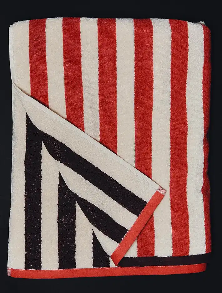 Modista - Women's magazine Uncategorized - Stripes are Back: We Found 10 Items to Turn Your Home Into the French Riviera