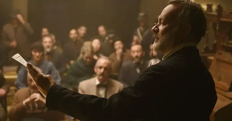 The One Genre-Defying Role That Scored Tom Hanks Rave Reviews and Four Oscar Nominations MODISTA Tom Hanks in a dramatic scene from News of the World